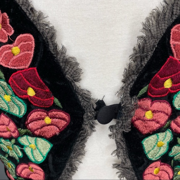 Free People Rare Grey Asymmetric Tunic Tank Velvet Embroidered Size Small - Picture 8 of 13